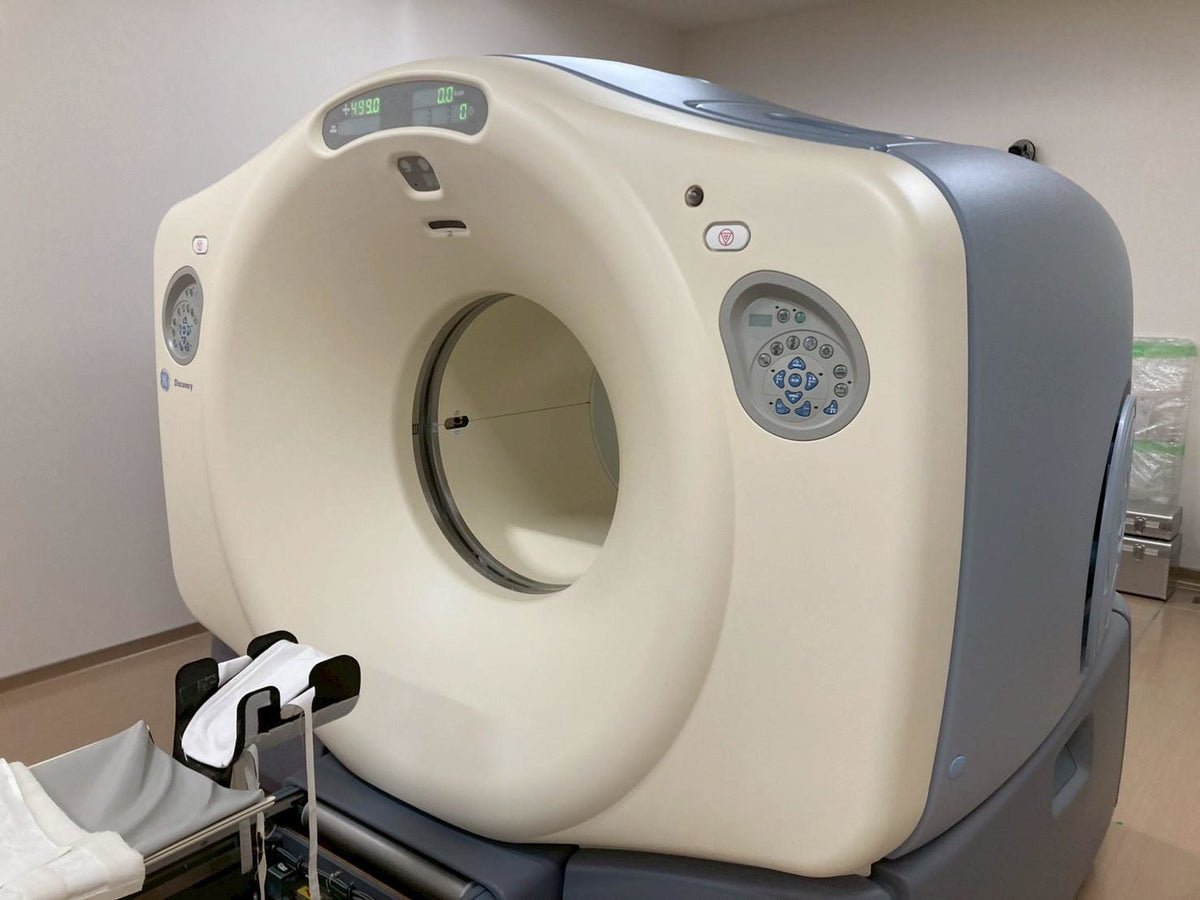 2009 GE Discovery ST PET/CT System